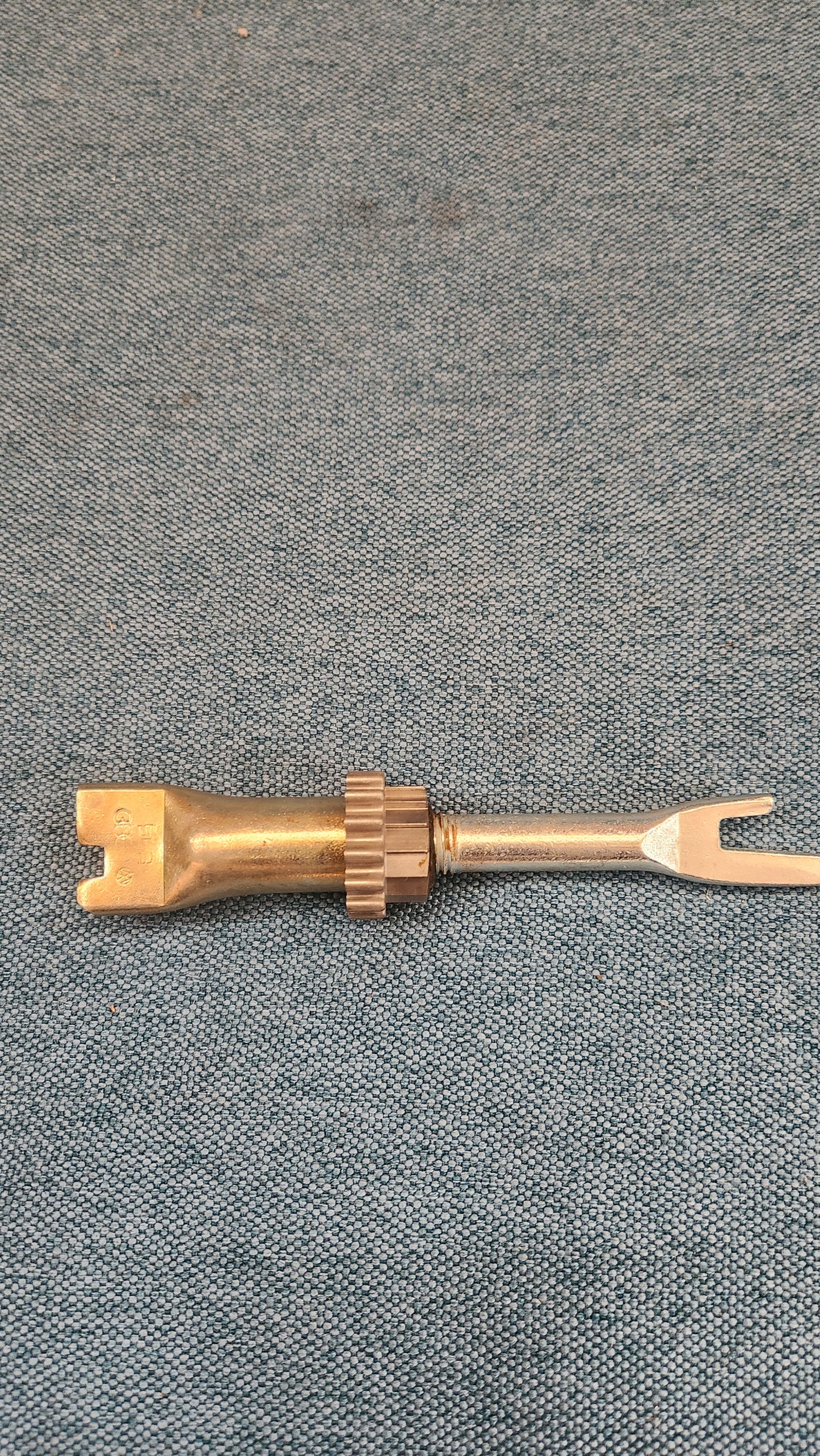 Druckstange Trommelbremse Einsteller hinten T3 Bus 291609801A NOS N5