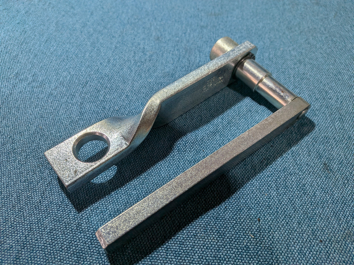 VW Matra 3180 Spezialwerkzeug Motorhalter NOS H2.2