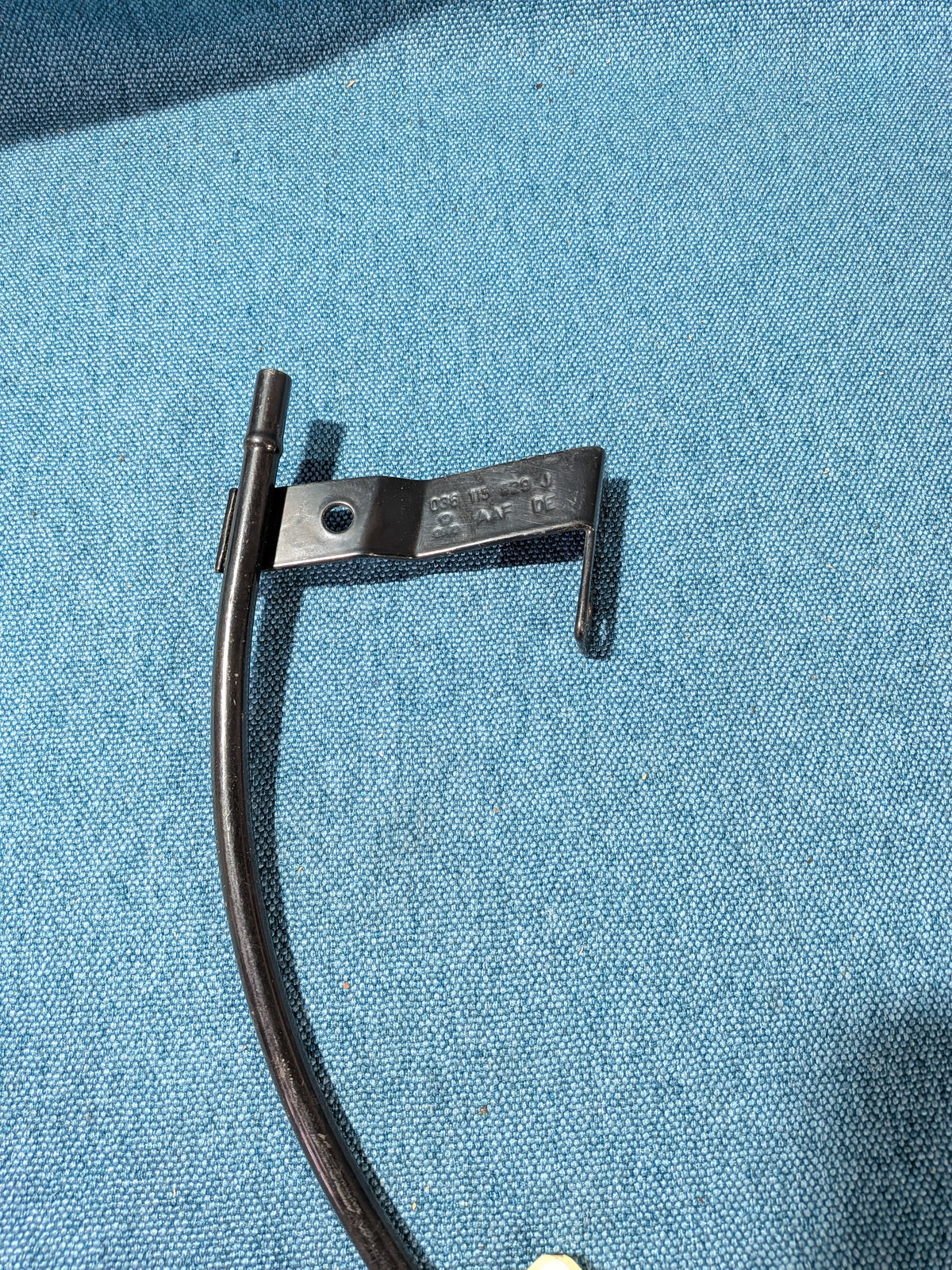 Rohr für Ölpeilstab Caddy/2 036115629J NOS N4