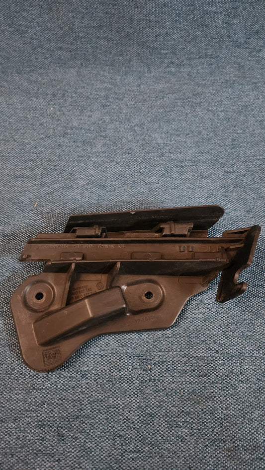 Bumper Bracket Front Golf 5 Plus 5M0807183 NOS H9