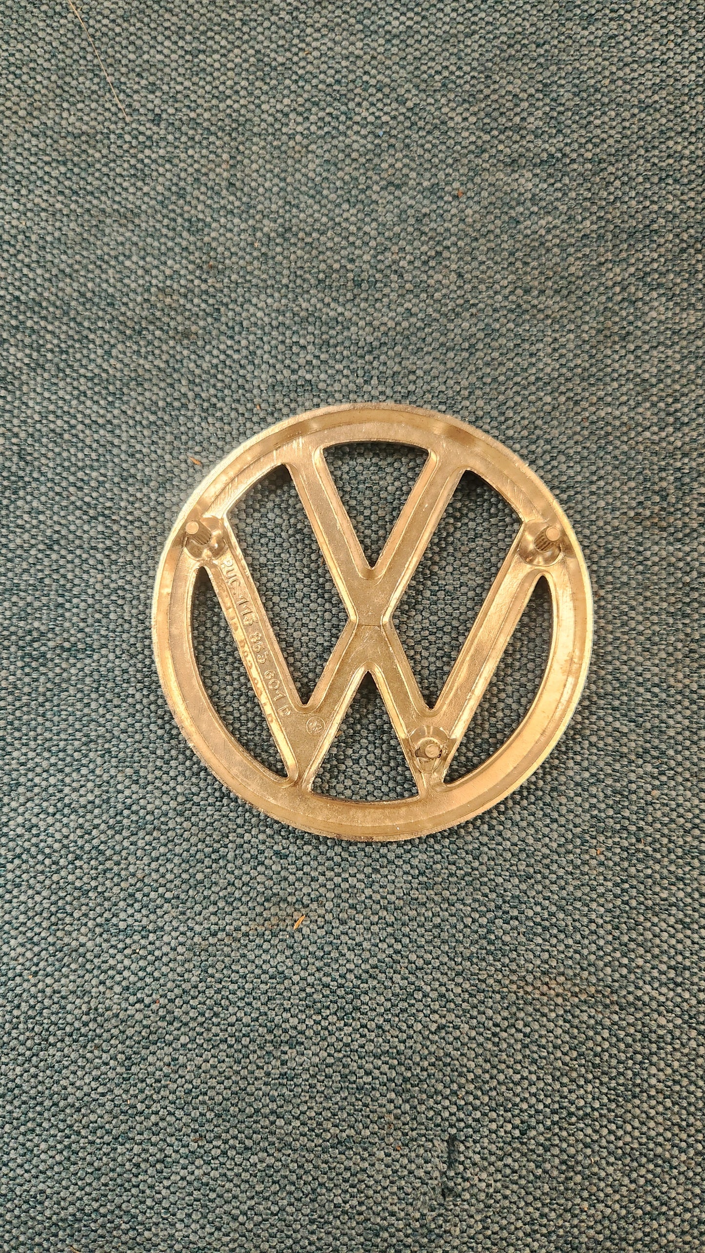Emblem Vw Zeichen für Fronthaube Typ3/Käfer/Kübelwagen 113853601D Nos L2
