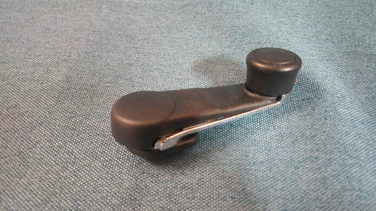 Audi 80 90 100 A4 B3 B4 C4 B5 window crank 893837597B Nos A2