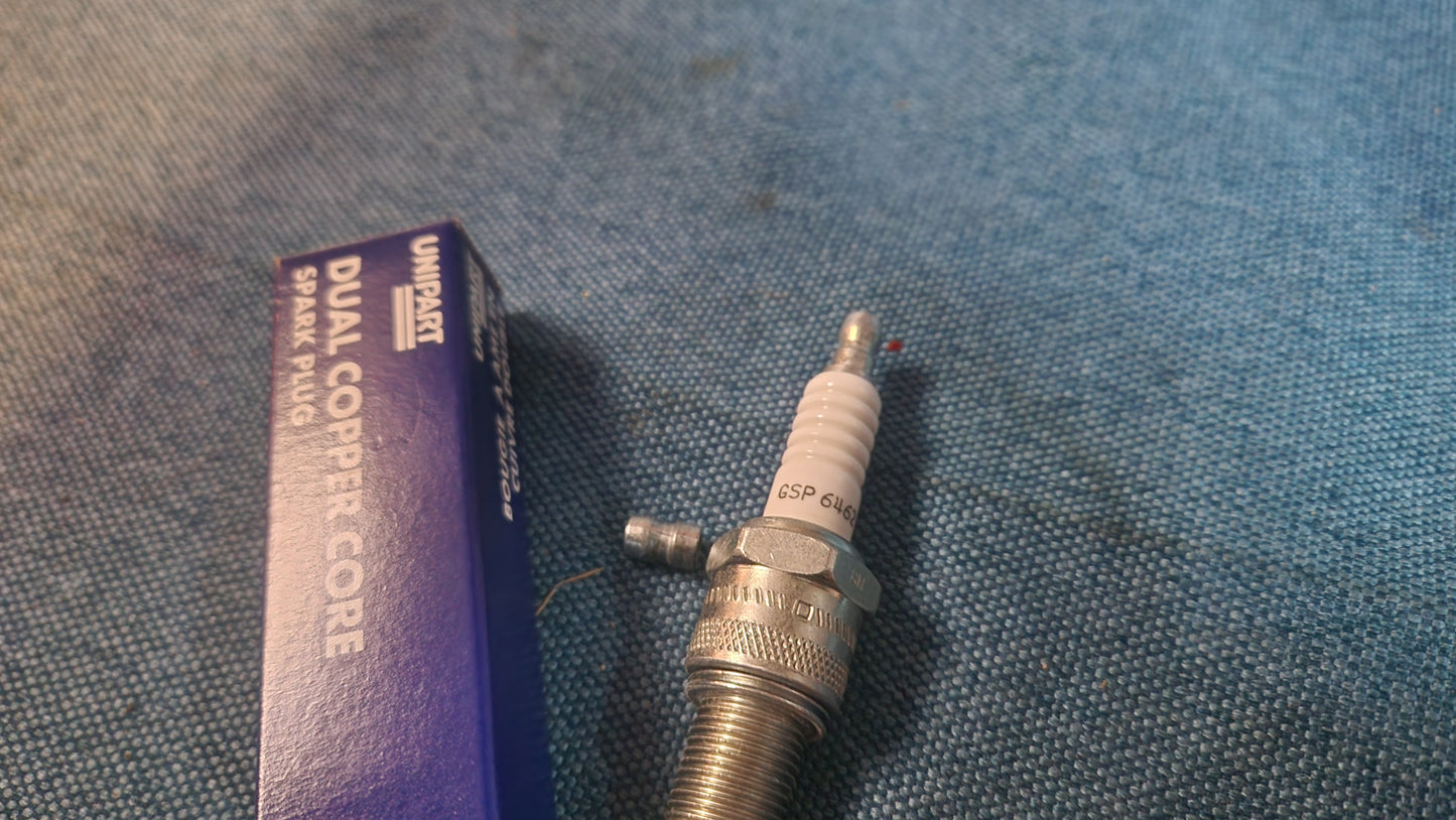 GSP6462 Spark Plug Rover Range Rover Triumph Land Rover SD1 Unipart Nos A2