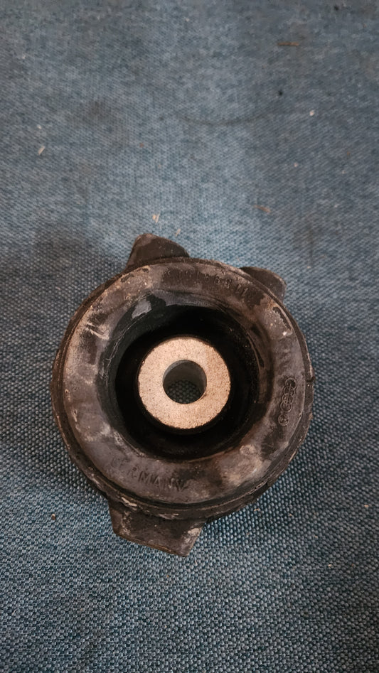 Getriebelager Audi 80/90 B2 Typ81/85 Passat32B B2 811399151B Nos G3