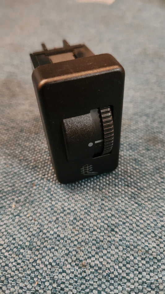 Seat heating switch Golf/Jetta/1/2/Corrado/T4/Polo 86C 357963563A Nos J2