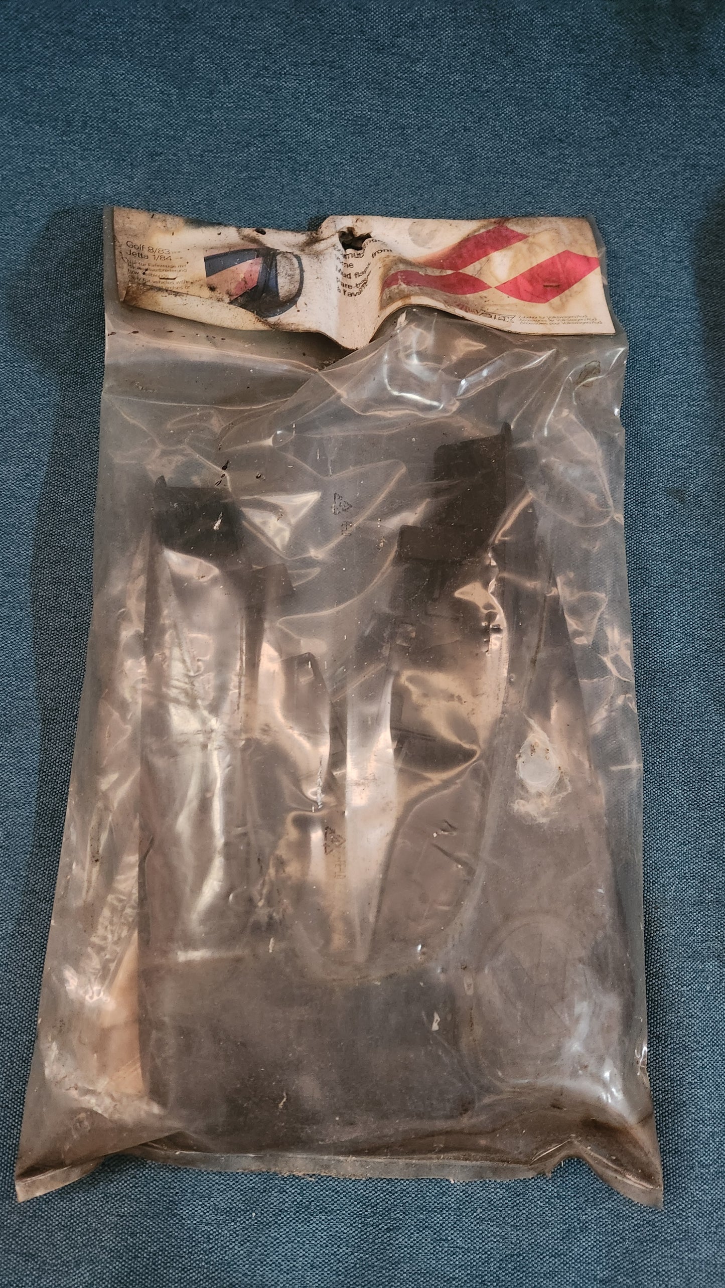 Schmutzfänger Golf/Jetta2 191075112 Nos I4