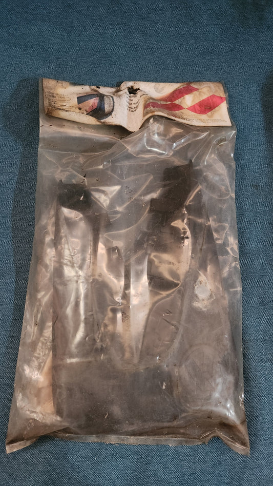 Mud flaps Golf/Jetta2 191075112 Nos I4