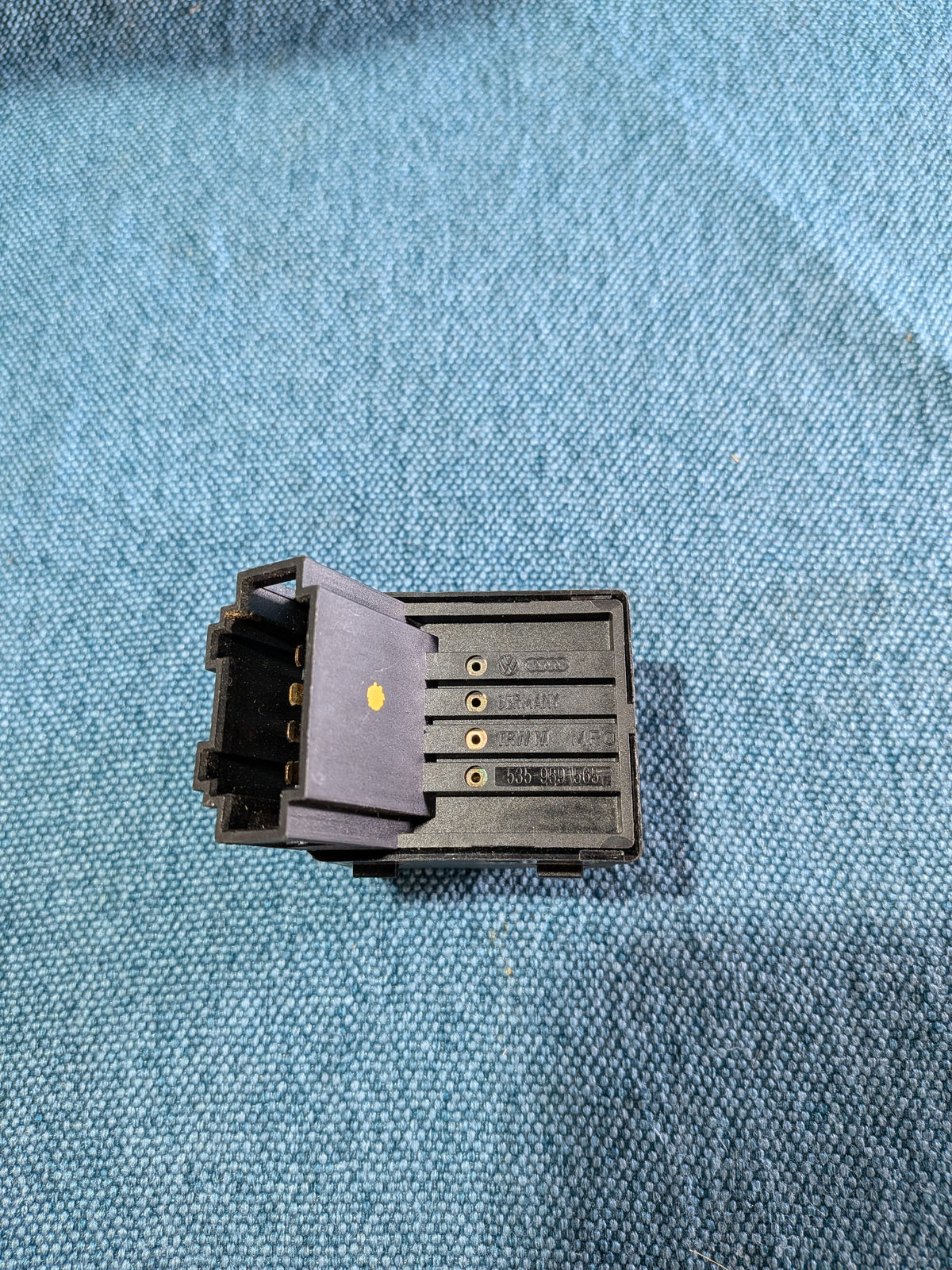 Schalter für Außenspiegel Verstellung T4 Bus/Corrado 535959565 NOS B18