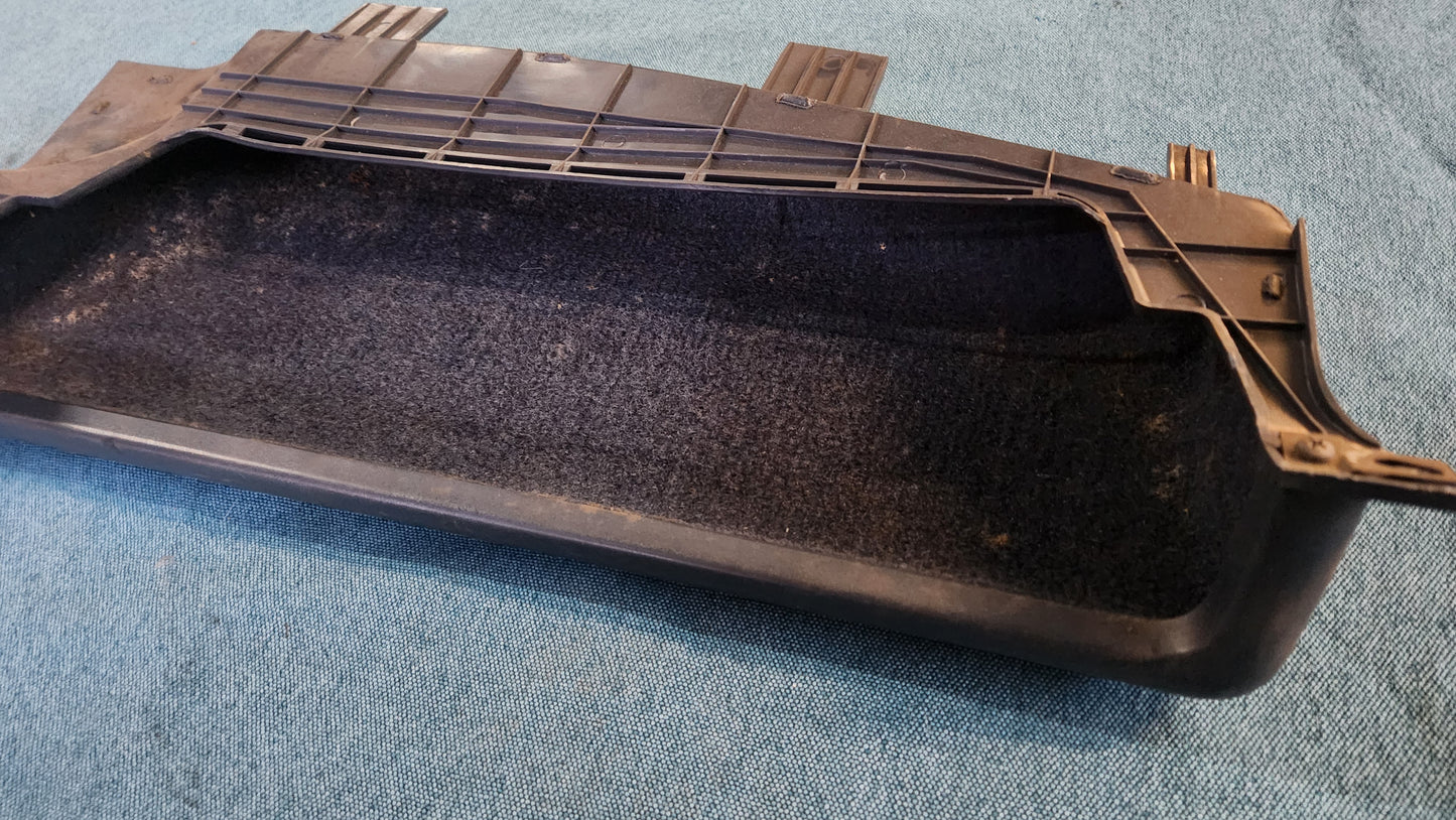 Ablagefach Blau Audi 100/200/Typ 44/C3 443863076F Gebraucht R2