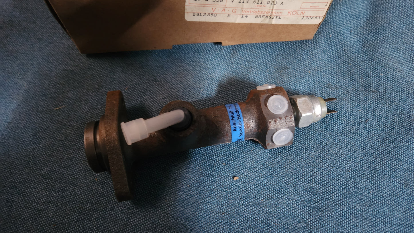Käfer Typ 1 Karmann Ghia Hauptbremszylinder 113611023A Nos E4