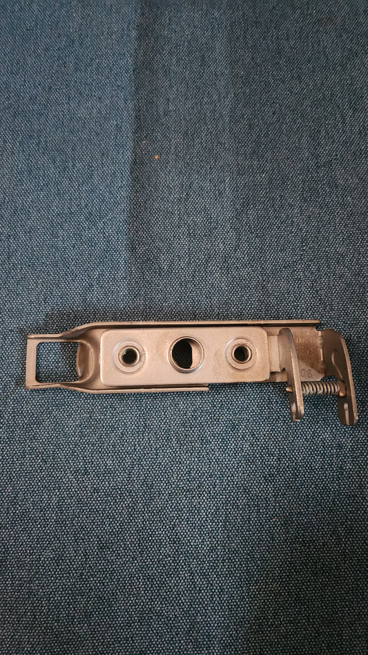 Bonnet lock Crafter/Mercedes Vito/Sprinter A9067500450/2E0823501 New Old Stock H4