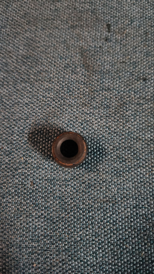 Valve stem seal Porsche 911/944 91110419300 Nos I3