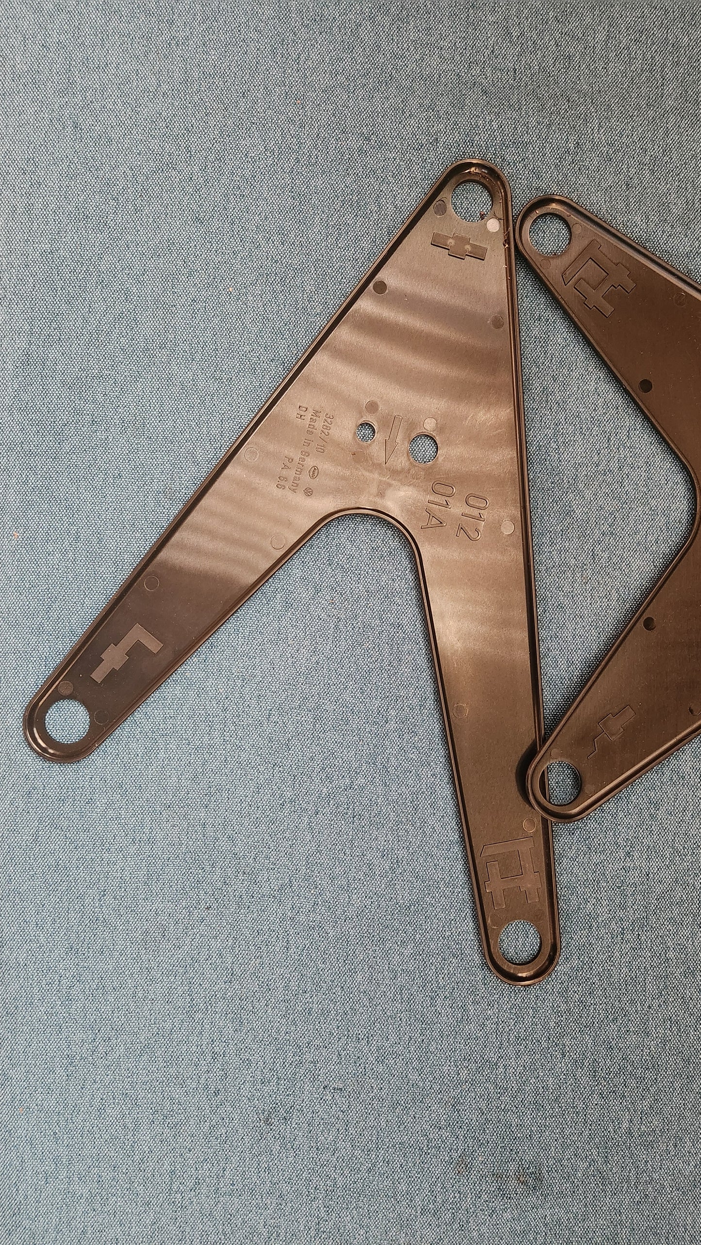 Matra 3282/10+/14 Adjusting Plate for Transmission Mount NOS N4