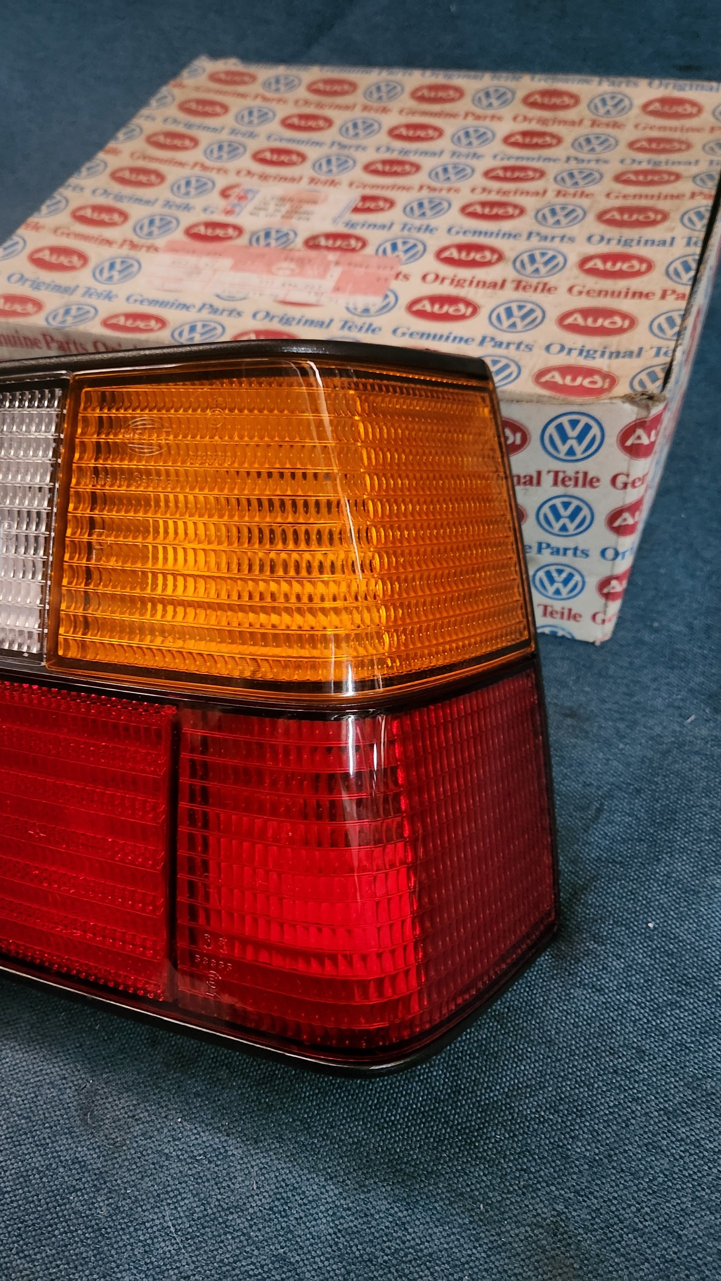 Golf 2 Rückleuchte rechts 192945112 Nos G1/G2