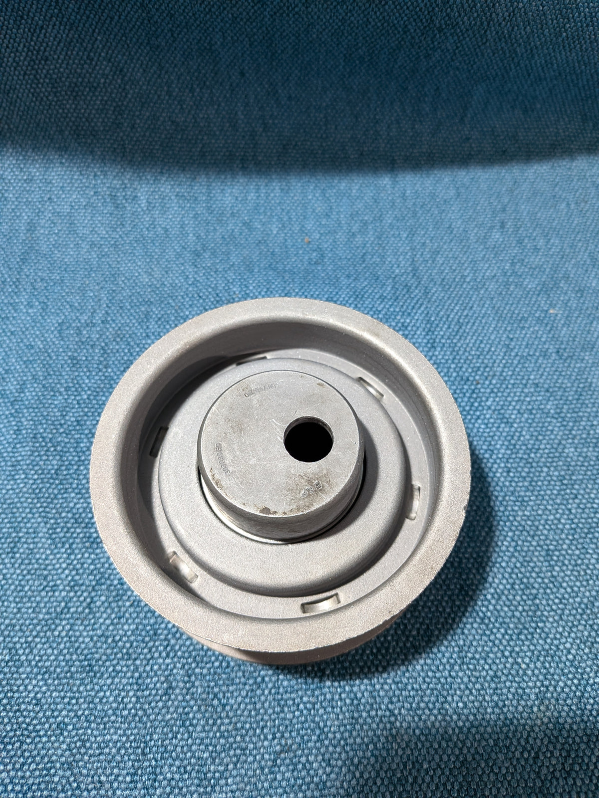Spannrolle SKF 307739EB Caddy14D/Golf/Jetta/1/2/3/Vento/Iltis/Passat/B1/B2/B3/B4/T3/T4 Bus/Audi 80/90/B2/B3/B4 068109243F NOS/Neu C9