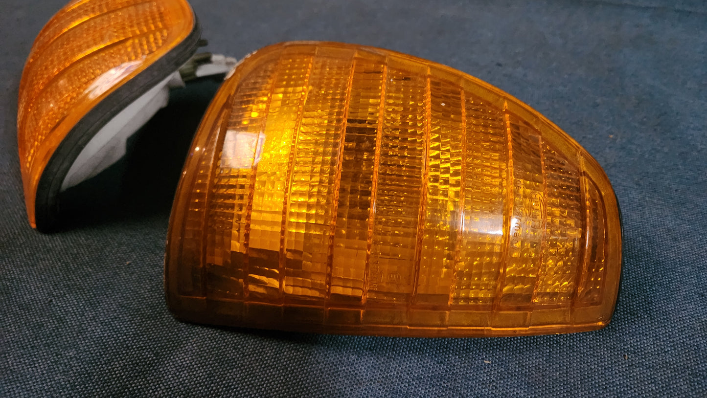 Mercedes W123 Blinker Vorne 32744r6 Gebraucht C4