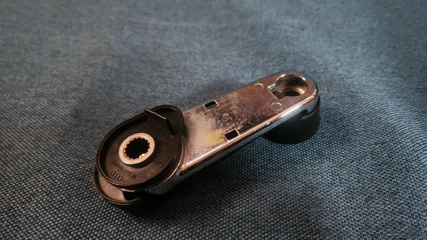Audi 80 90 100 A4 B3 B4 C4 B5 window crank 893837597B Nos A2