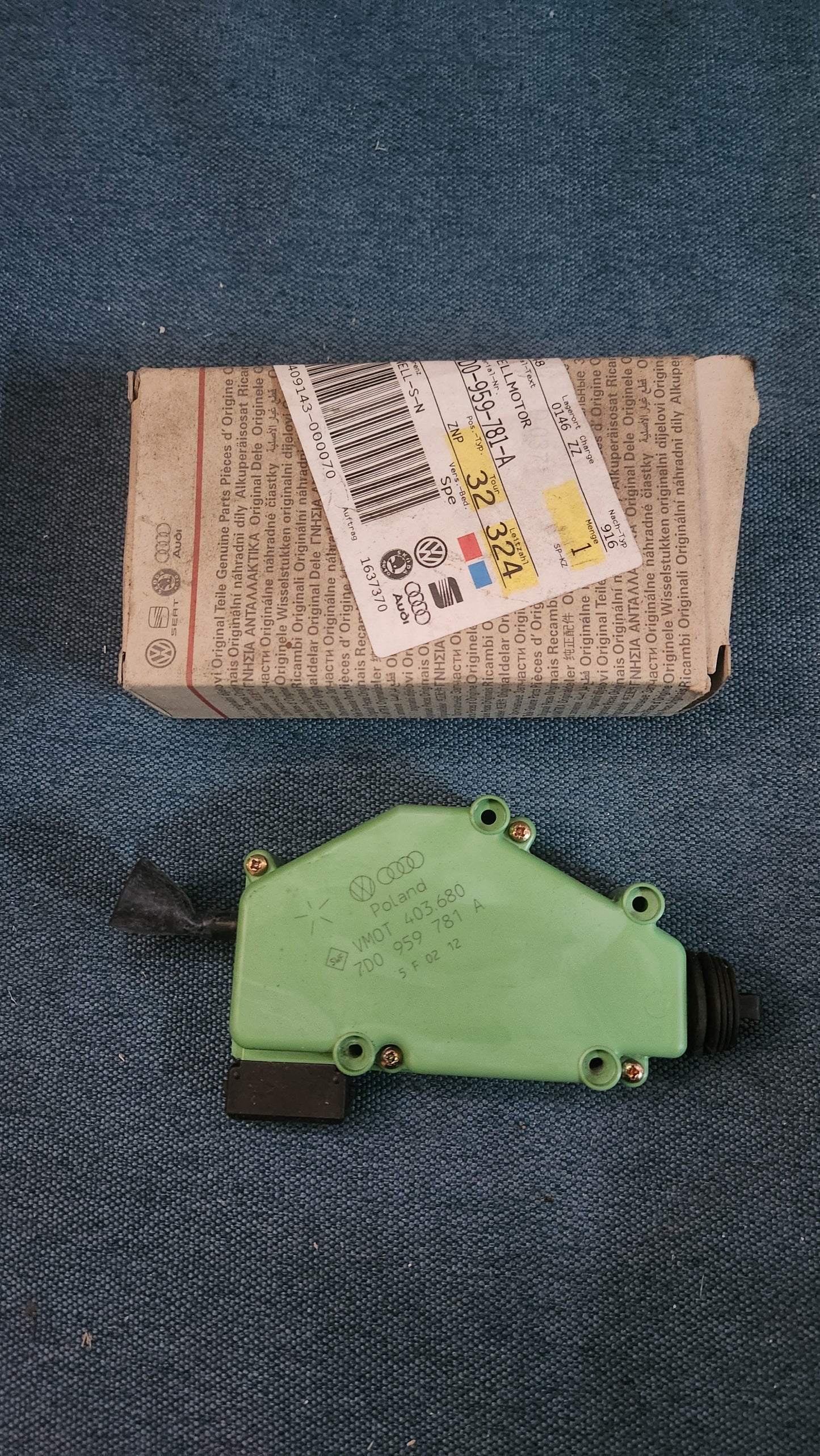 Stellmotor ZV Zentralverriegelung T3/T4 Bus 7D0959781A Nos F9