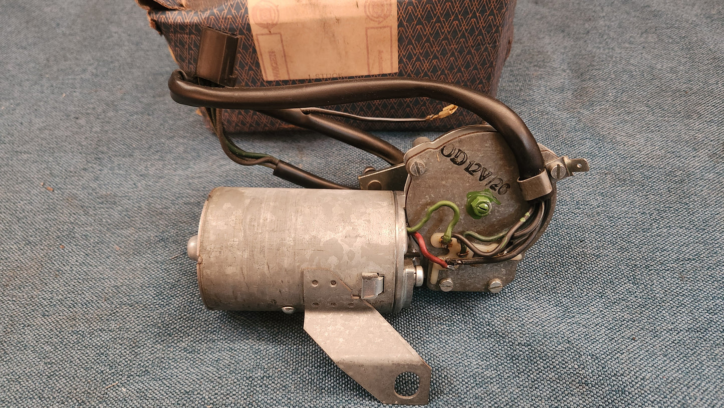 Typ 4 Wischermotor 411955113 CX Nos E3