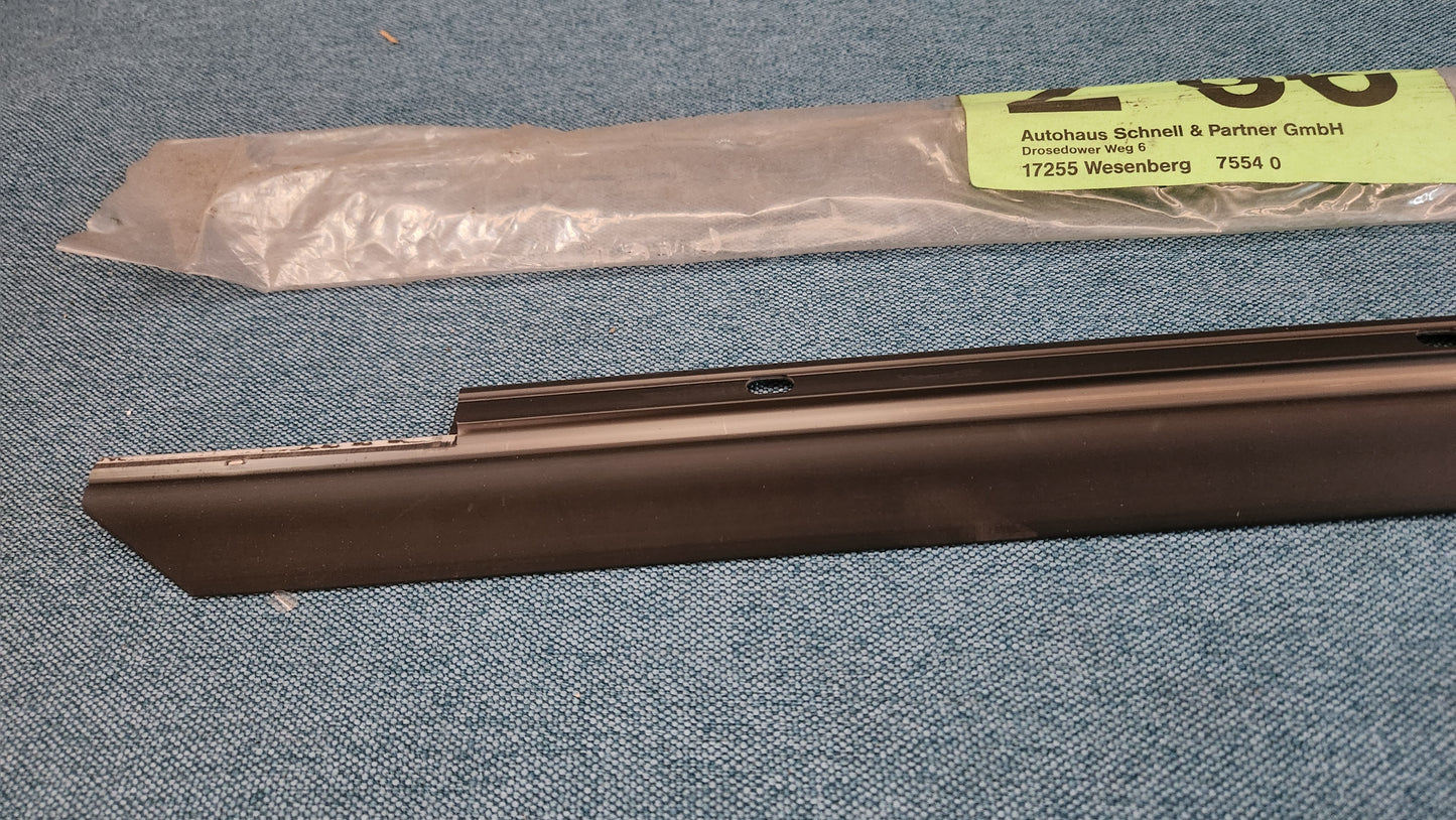 Window seal, front right door Audi 80 Type 89 B4 RS2 8A0837478 Nos Q3