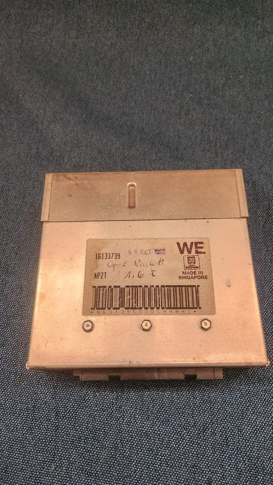Engine control unit Opel Kadett 1.6 C16NZ 16133739 WE Used M4
