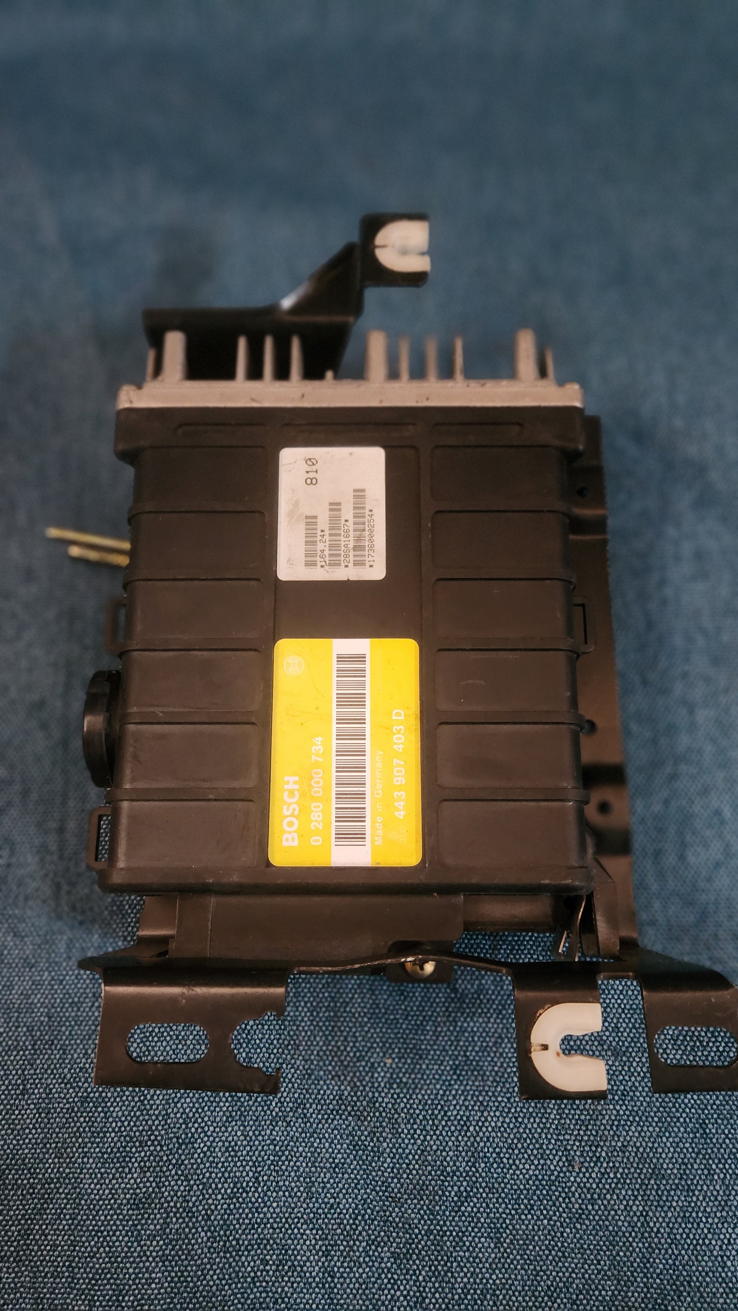 Engine control unit Golf/Jetta/2/Audi 80/B3/100/C3 1.8L RP/4B/PM 443907403D Nos M4