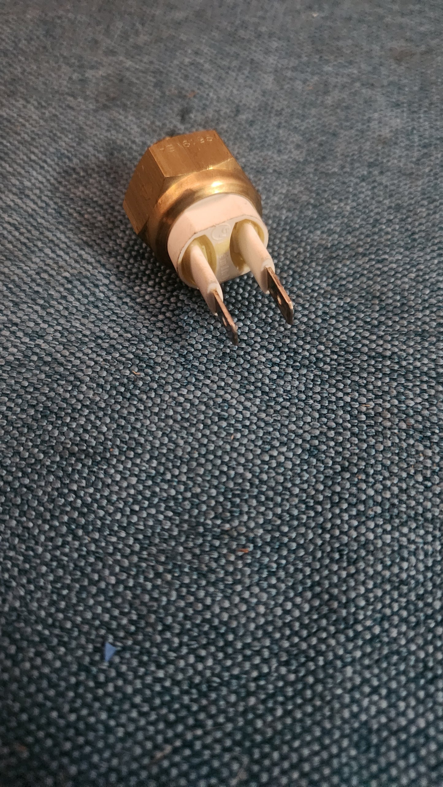 Sensor Kühlerwasser Golf/Jetta1/Scirocco1/PassatB1/Caddy14D 035919369 Nos H4