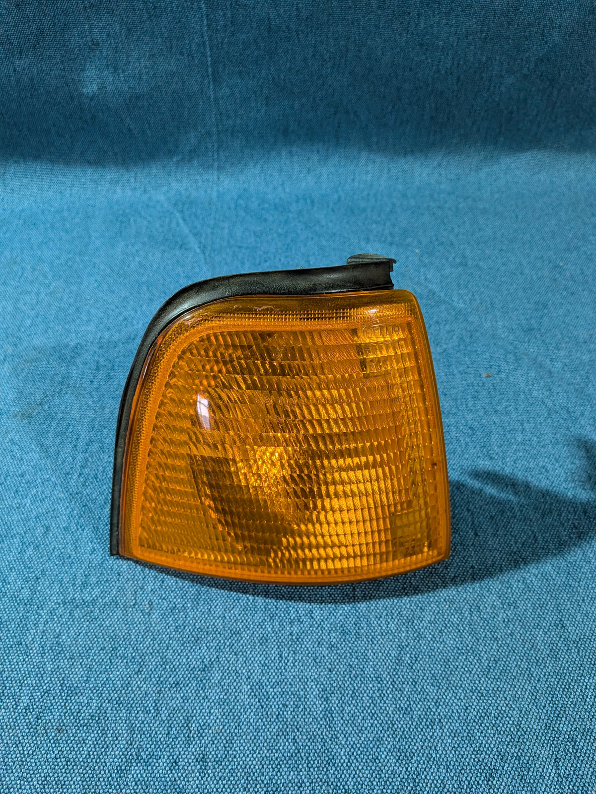 Vilkku oranssi oikea Audi 80 B3 893953050 käytetty F7