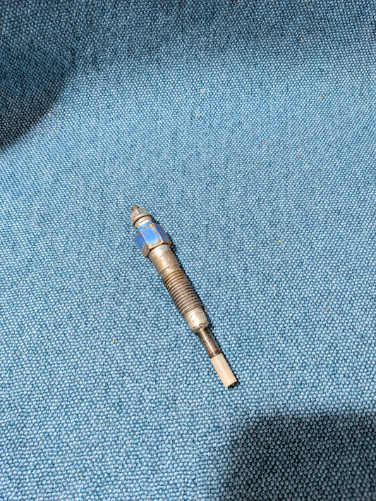 Glow plug NGK Nissan Patrol 3209CZ51 Used J9