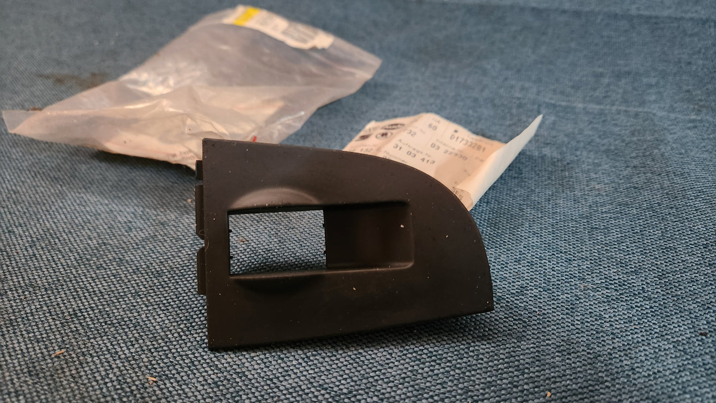 Audi A6 C5 4B2 Cover for front right window regulator switch 4B1959522 NOS A3