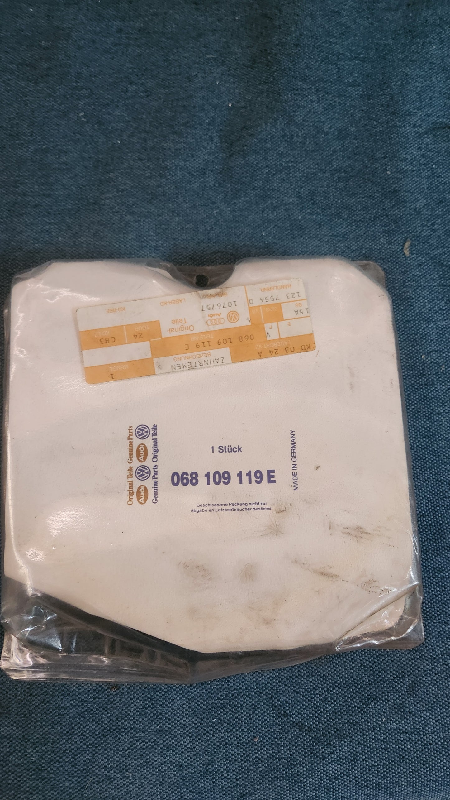 Zahnriemen Golf 1/2/3/Jetta1/2/Iltis/Passat 32B2/B3/T3/Audi 80/90/B3/B4 068109119E Nos G2/G7