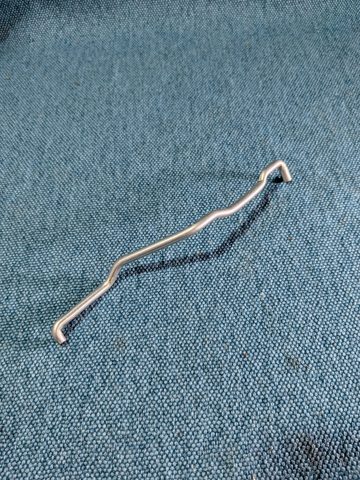 Verbindungsstange Steuerventil ZV vorne links Golf/Jetta/2  193837297 NOS B7