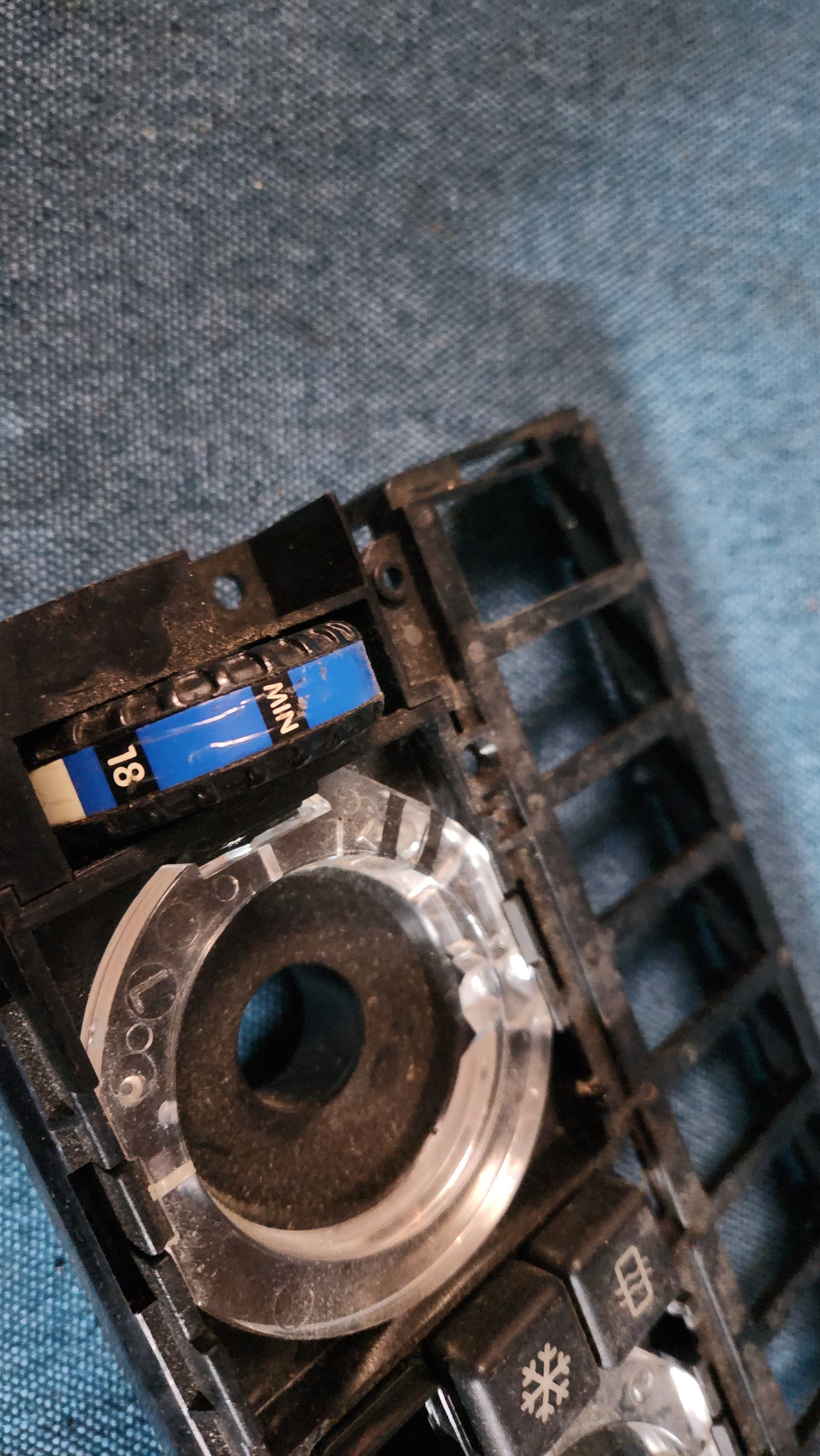 Mercedes W124 Klimabedienteil 1248301985 Gebraucht D8