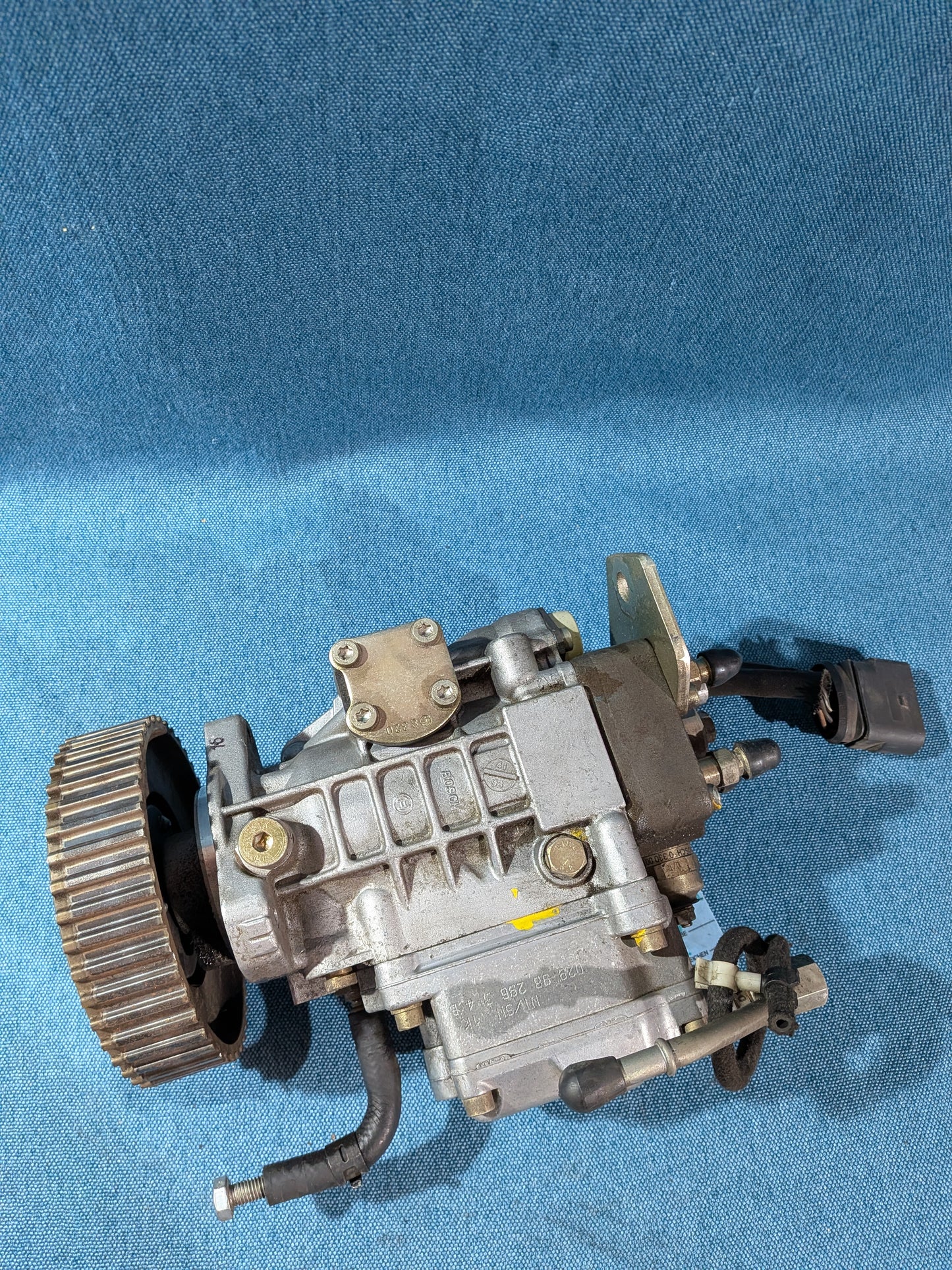 Einspritzpumpe Hochdruckpumpe 1,9TDI ALH Golf 4/Bora/Polo 6N/New Beetle/Caddy 2 9KV/Audi A3 8L 038130107D Gebraucht A17