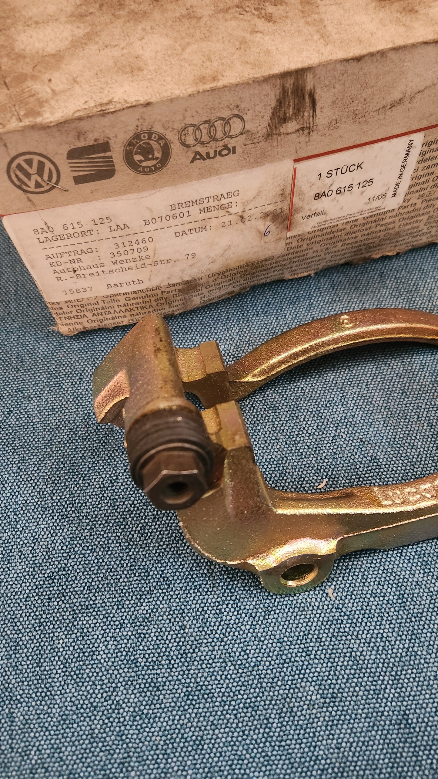 Bremssattelträger Lucas Audi 80 B4/A4 B5 8A0615125 Nos F5