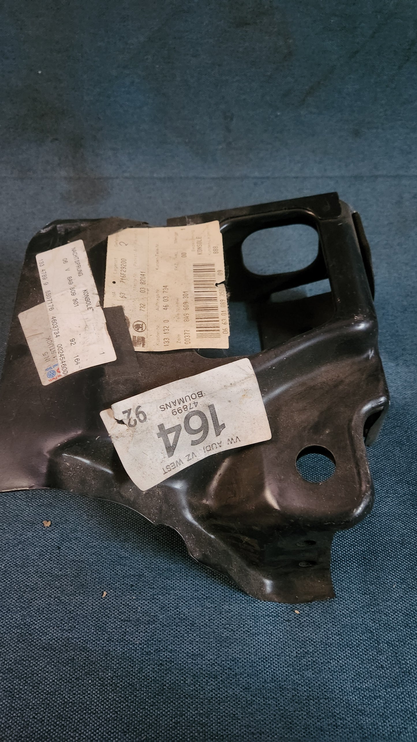 Audi 80/90 B3/B4 Quattro Entlüftungsblech 8A9809301 Nos C5