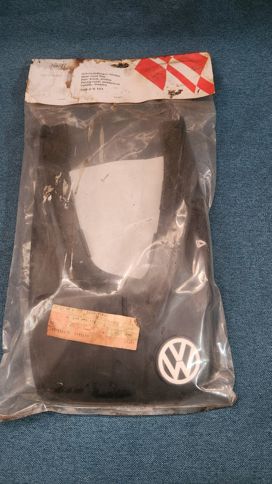 Golf 3 Schmutzfänger 1H9075101 Nos T1/2