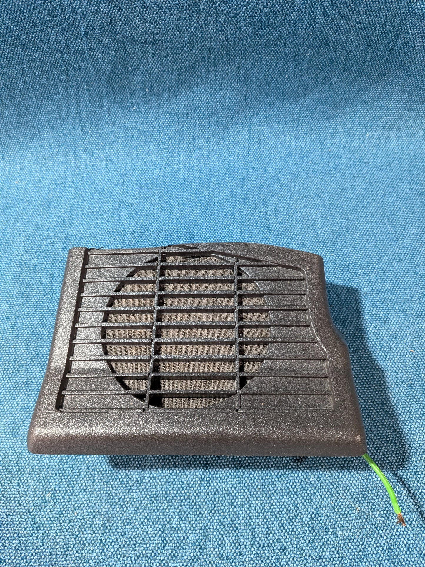 Loudspeaker Cover Audi 80 B2 Type 81/85/Coupe 811035402 Used
