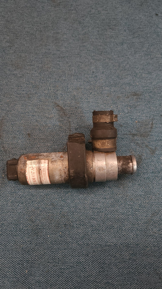 Leerlaufregelventil Leerlaufregler Golf 1/2 Corrado Jetta1/2 Scirocco 2 037906457A  Gebraucht F3