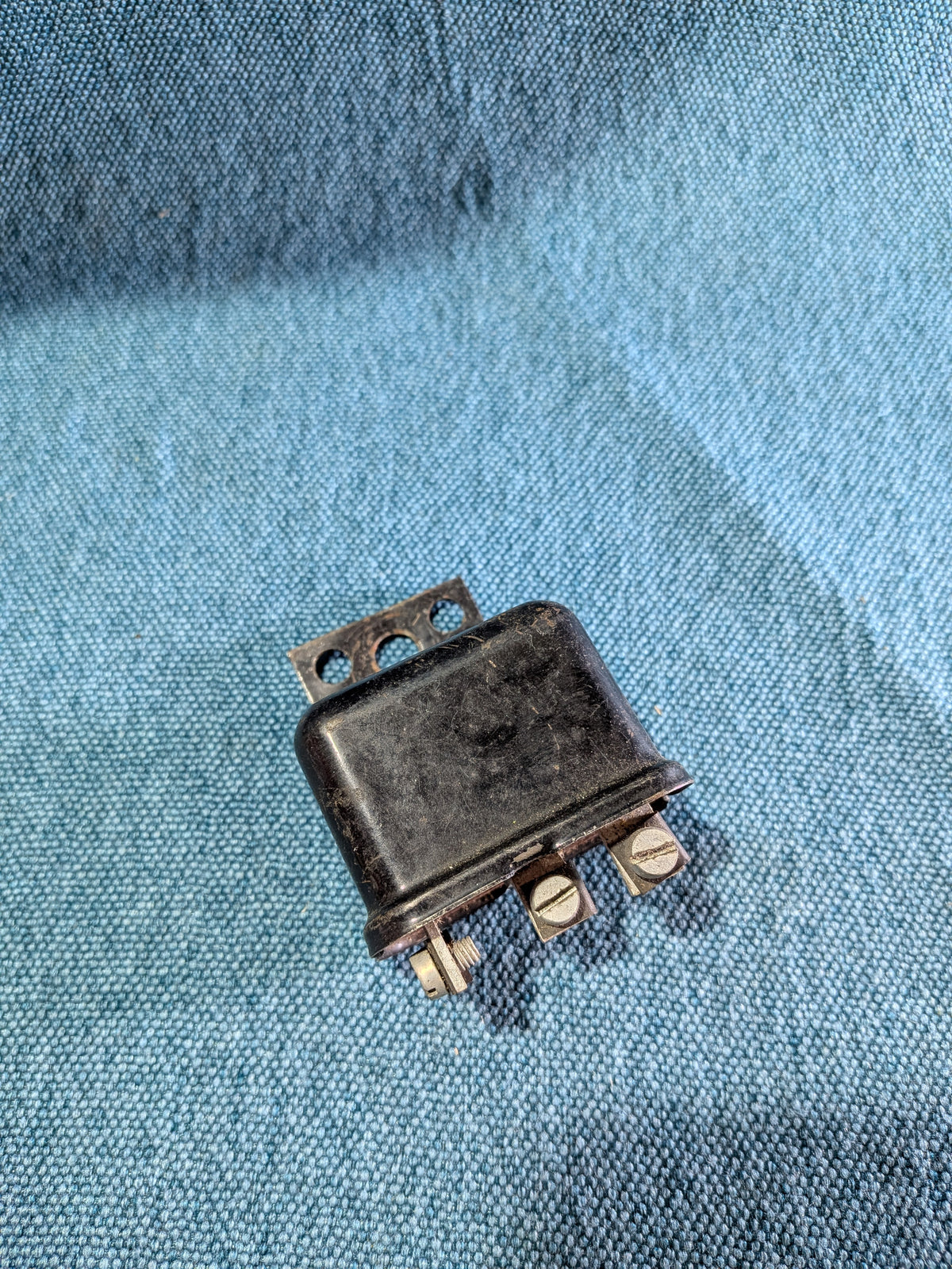 Relais Bosch SH/SE 16/2 6V Porsche/356 03320030 Gebraucht B18
