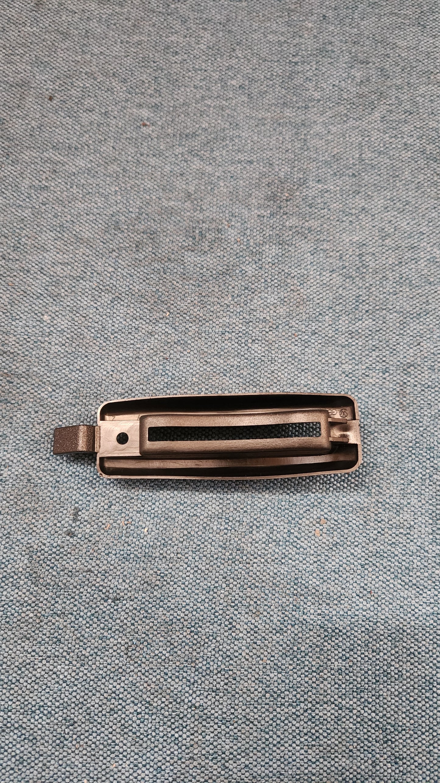 Blende Sitzverriegelung Schraubversion Golf/Jetta/Scirocco 1/2 165881607 Nos H6