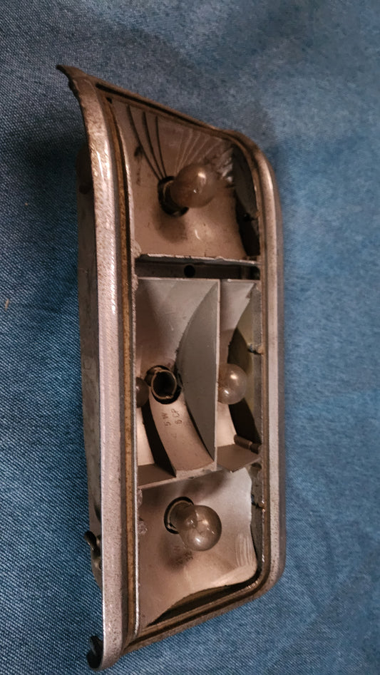 Mercedes W114 Rückleuchte Rücklicht Chrom  1158260159 Gebraucht D1