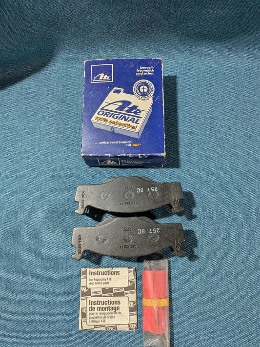 Brake Pads Front ATE 13046070322 Golf/Jetta/Scirocco/1/2/Golf 3/Caddy14D/Passat B1/Santana 321698151F NOS/New B4