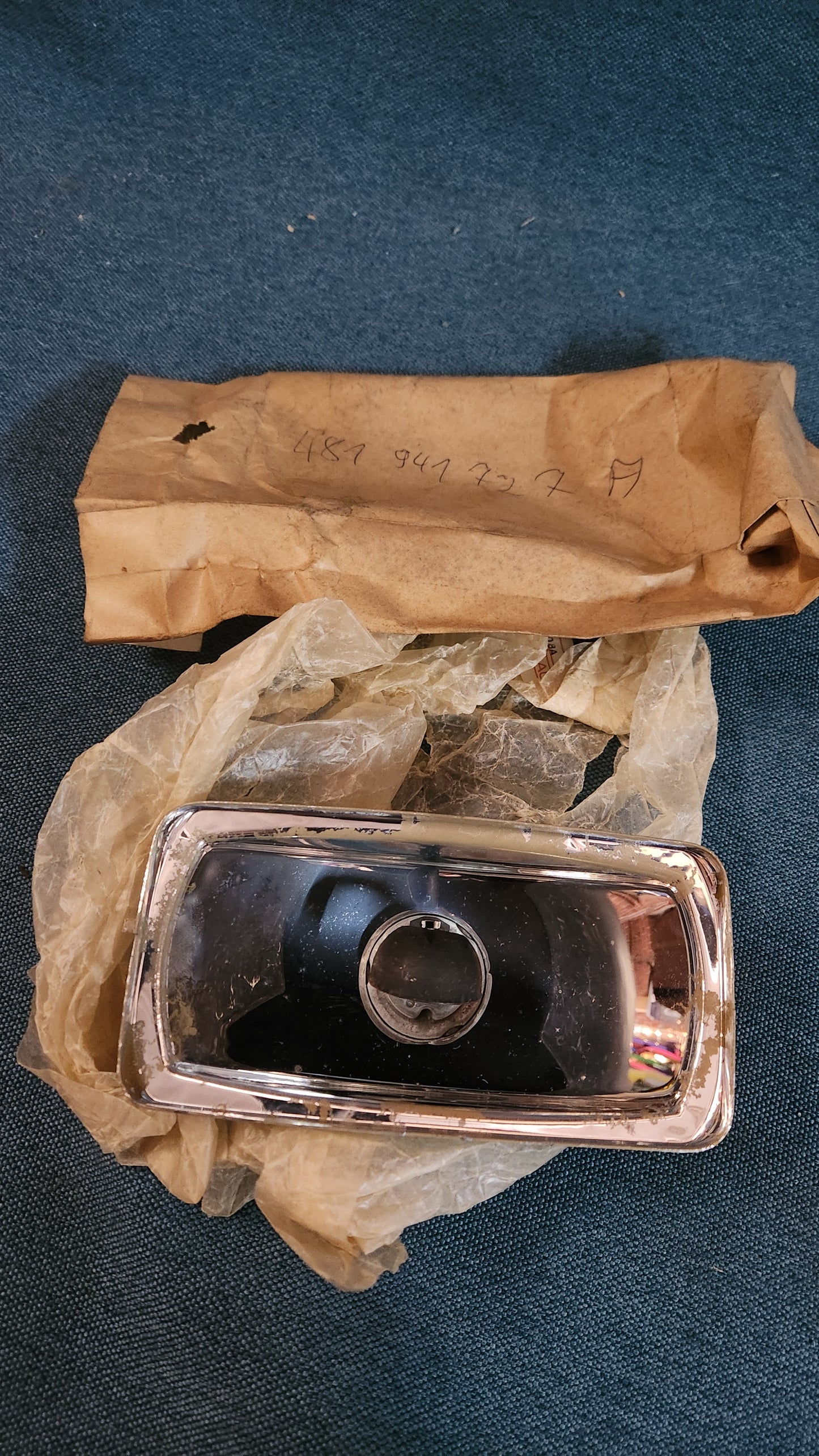 Audi 80 B2 Typ 85 Nebelscheinwerfer 481941727A angelaufen Nos E2