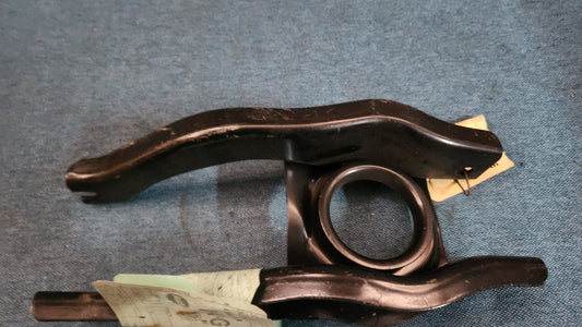 Audi 100 C1 Quertraverse für Getriebe  Halter 803399261A Nos E9