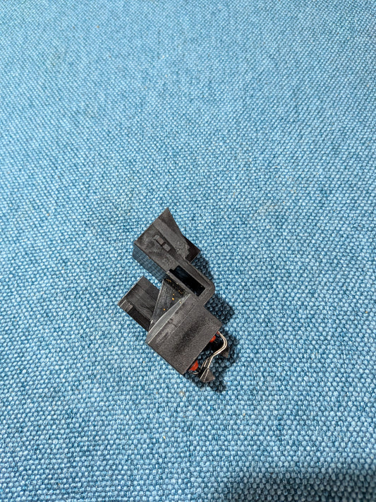 Kontaktschalter Kofferraumschloss A4 B5/A6 C5/A3 8L 8D9959489 NOS A6