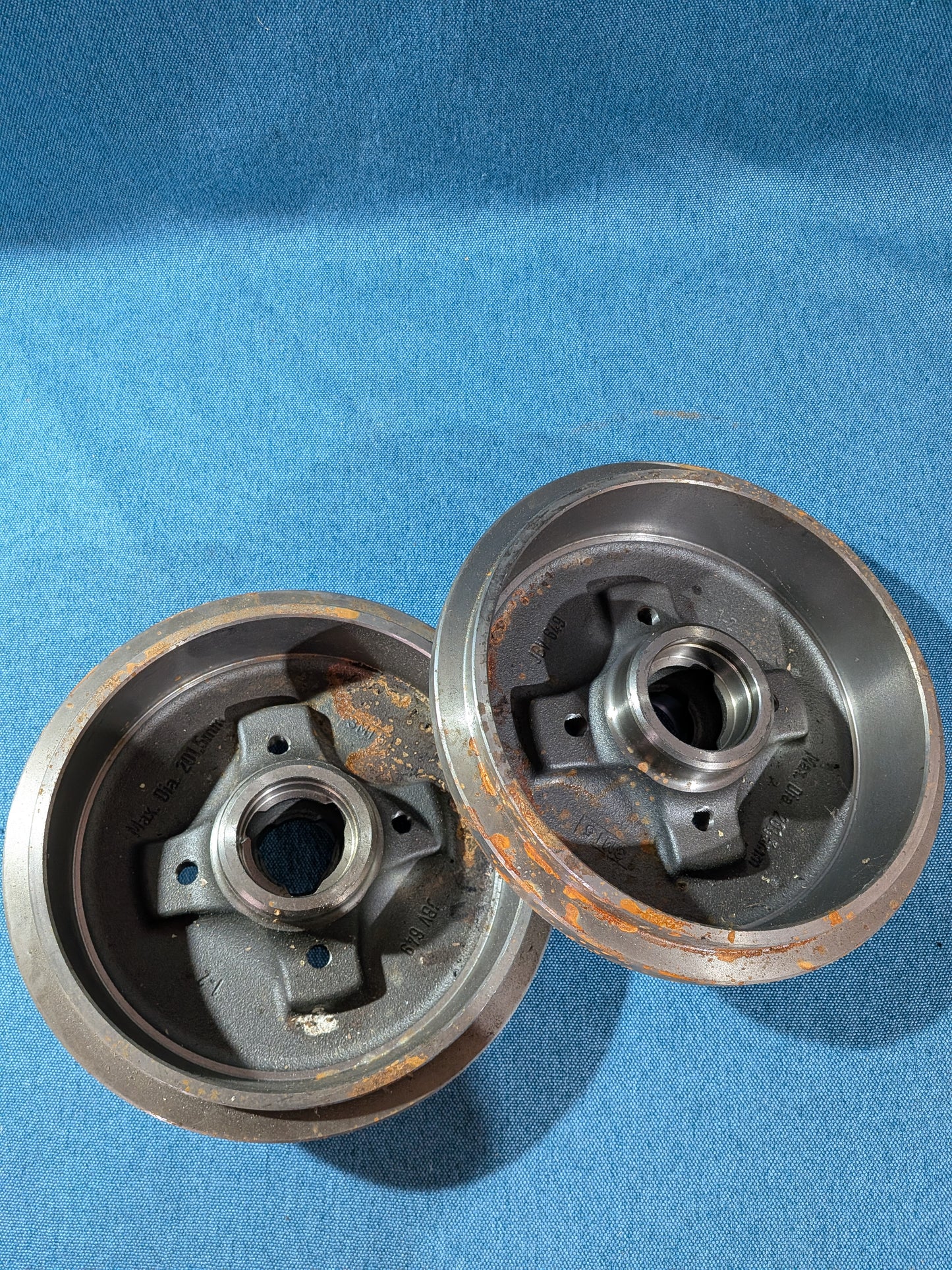 Bremstrommel hinten Golf/Jetta/1/2/3/Vento/Scirocco/1/2/Santana/Passat/B1/B2/B3/B4/Polo 6N/Caddy 2/9KV/Audi 80/B1/B2/Coupe 191501615A NOS/Neu A17