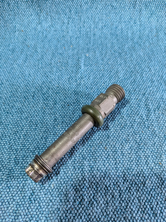 Iniettore per K-Jetronic M12x1,5 Caddy 14D/Golf/Jetta/1/2/Passat B2/Scirocco 2/Audi 80/90/B2/100/200/C2/C3 026133551 Usato B8