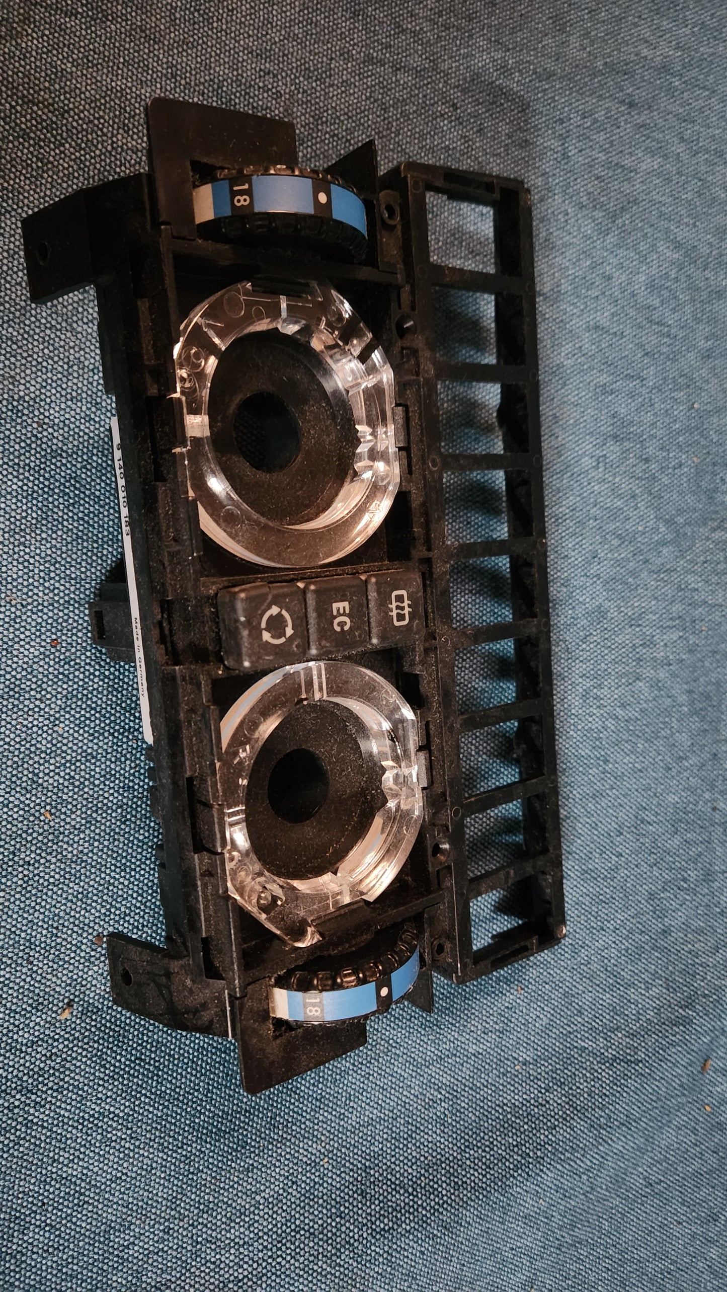 Mercedes W124 Klimabedienteil 1248303885 Gebraucht D8