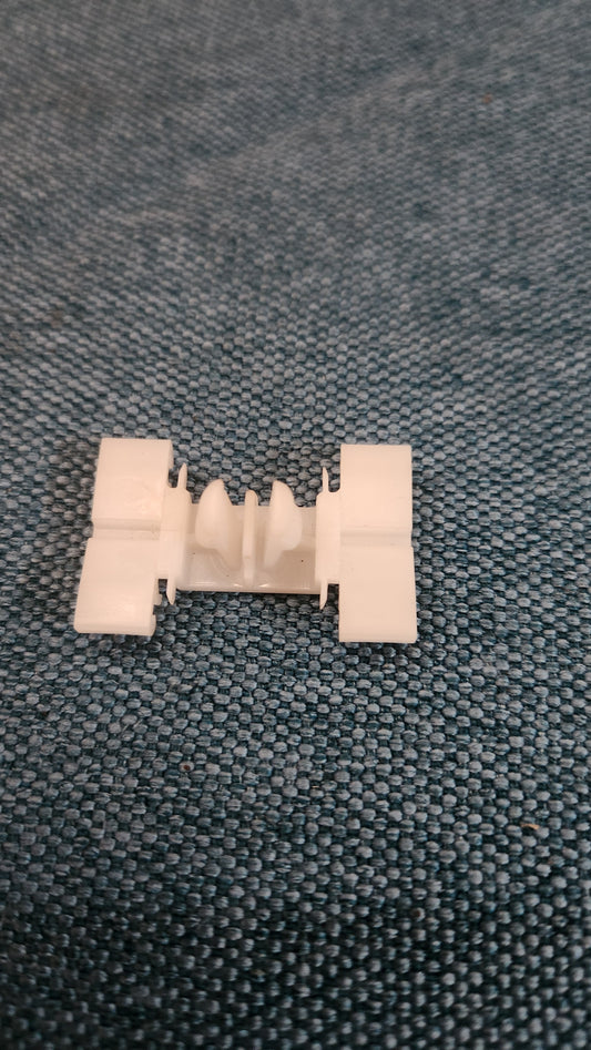 Trim Fastener Clip Vaico Golf 3/Vento/Cabrio 1H0853586 Nos/New I5